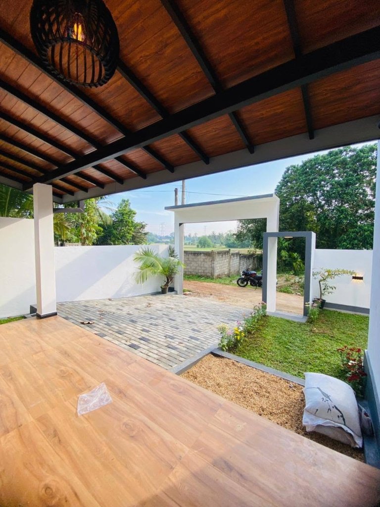 Outdoor Covered Patio Pendant